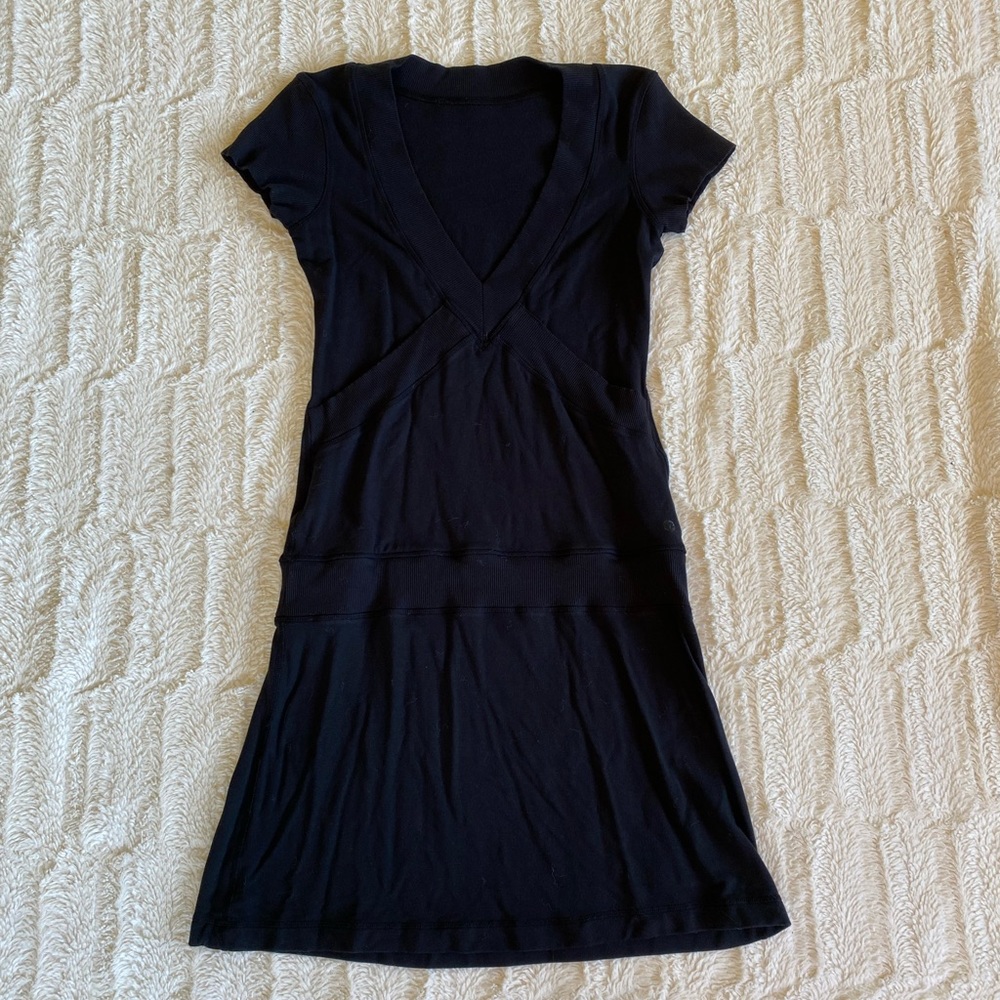 Lululemon dress, black, size 6